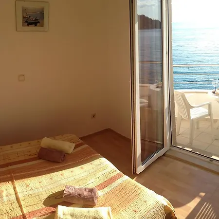 Markotic Apartment *
